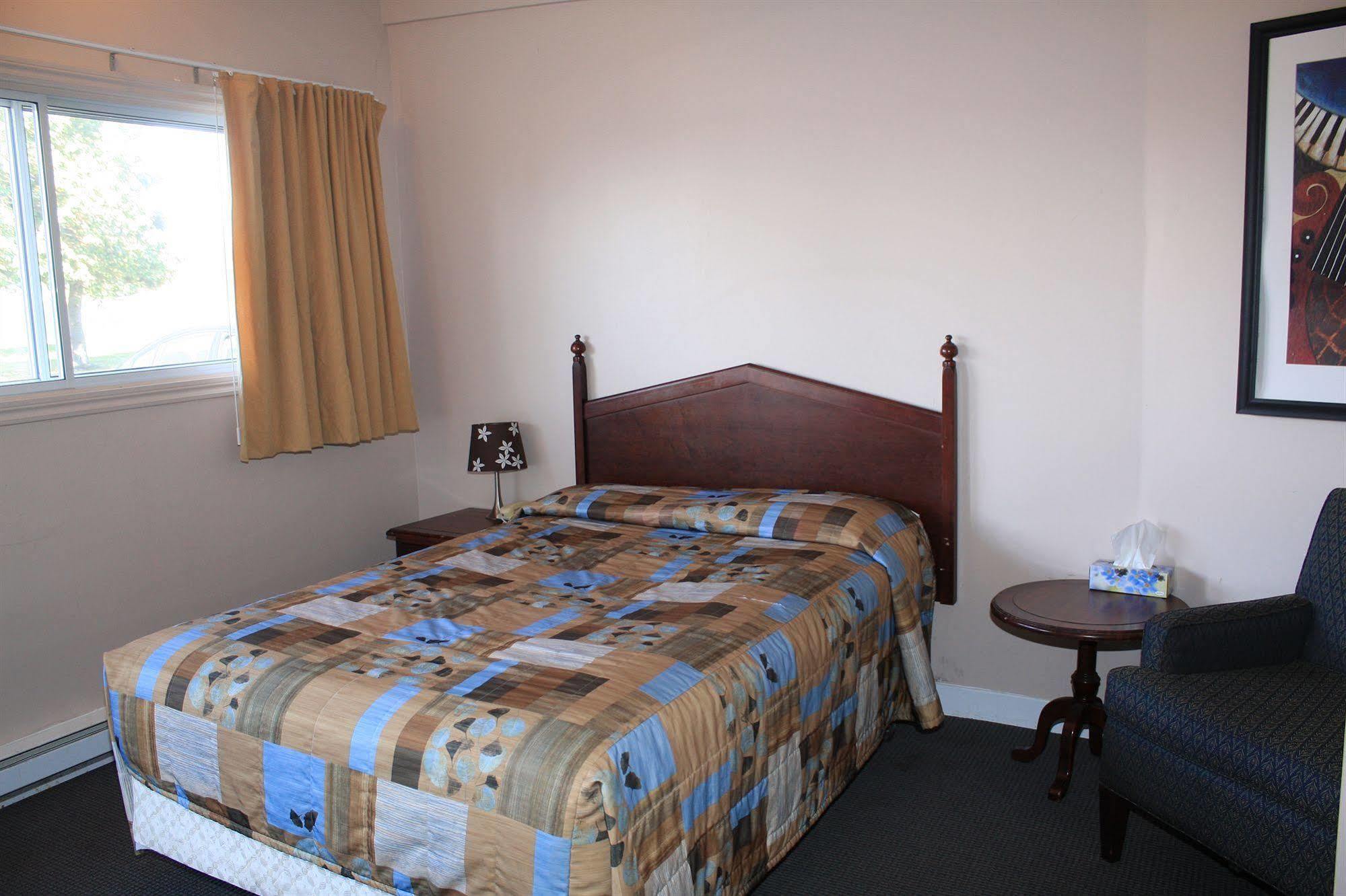 Grand Motel Saint-Hubert Лонгёй Экстерьер фото